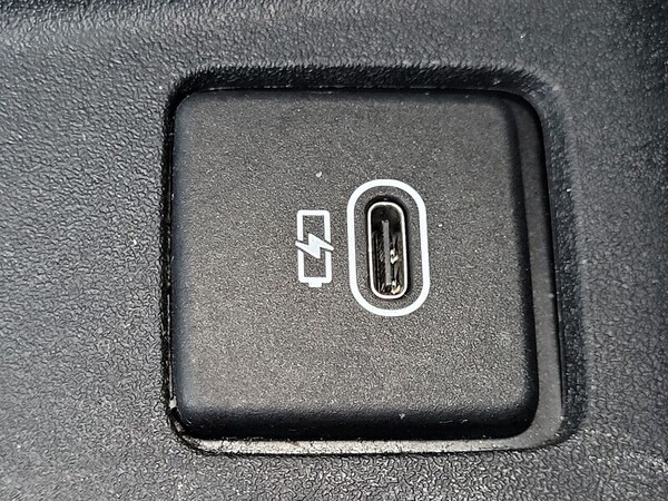 Used Land Rover Defender 110 2021 for sale - 76280475: Photo 35