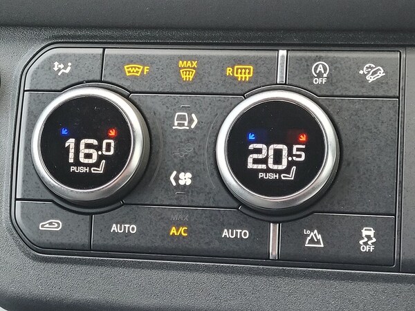 Used Land Rover Defender 110 2021 for sale - 76280475: Photo 36