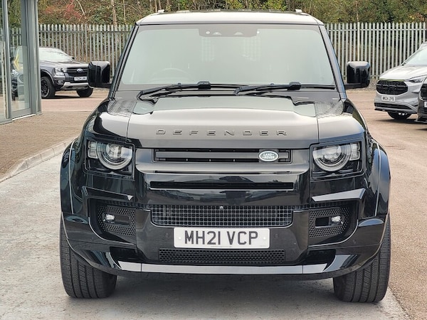 Used Land Rover Defender 110 2021 for sale - 76280475: Photo 3