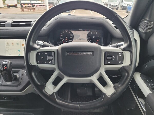 Used Land Rover Defender 110 2021 for sale - 76280475: Photo 43