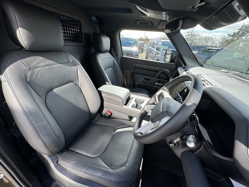 Used Land Rover Defender 2026 for sale - 78154551: Photo 27