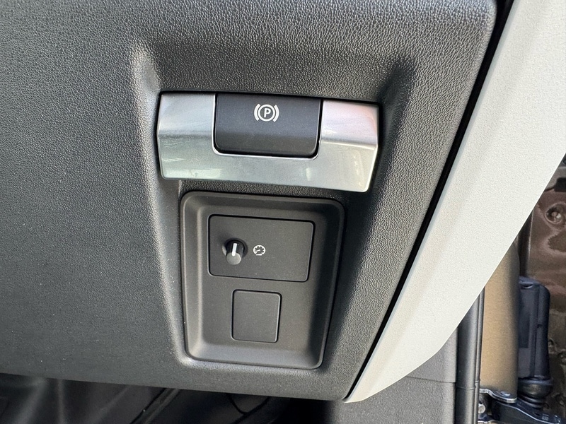 Used Land Rover Defender 2026 for sale - 78154551: Photo 34