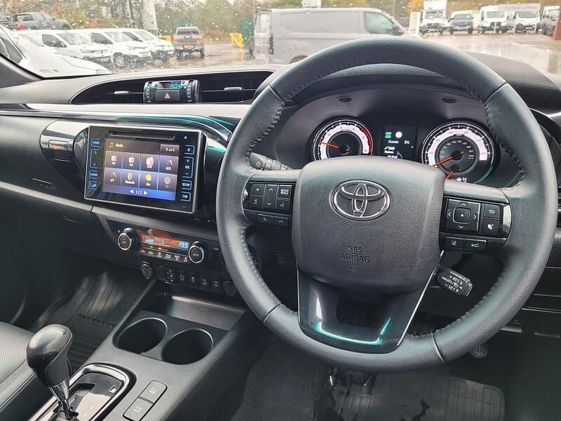 Used Toyota Hilux 2020 for sale - 76357039: Photo 2