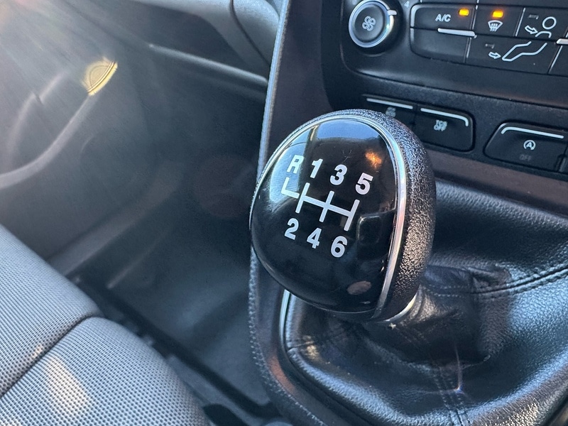 Used Ford Transit Connect 2023 for sale - 76638666: Photo 30