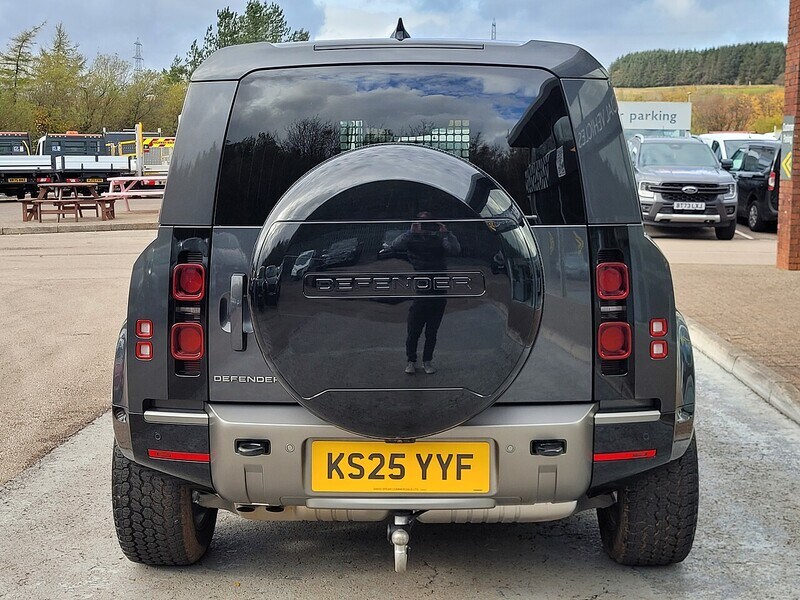 Used Land Rover Defender 90 2025 for sale - 76591260: Photo 12