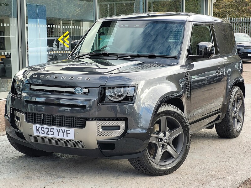 Used Land Rover Defender 90 2025 for sale - 76591260: Photo 18