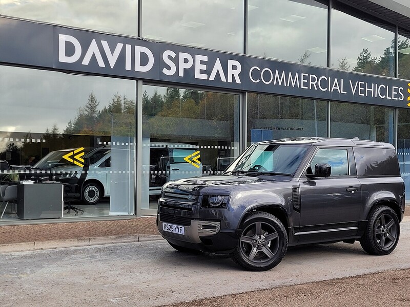 Used Land Rover Defender 90 2025 for sale - 76591260: Photo 47