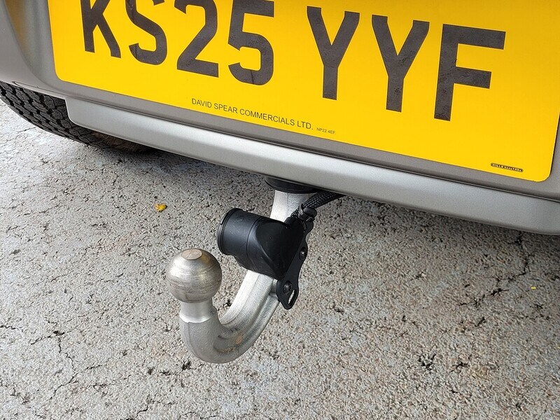 Used Land Rover Defender 90 2025 for sale - 76591260: Photo 53