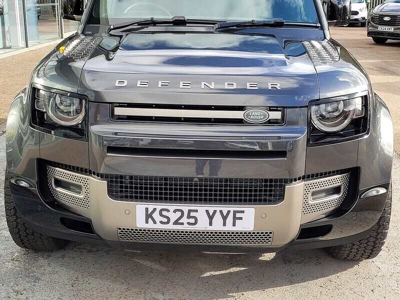 Used Land Rover Defender 90 2025 for sale - 76591260: Photo 59