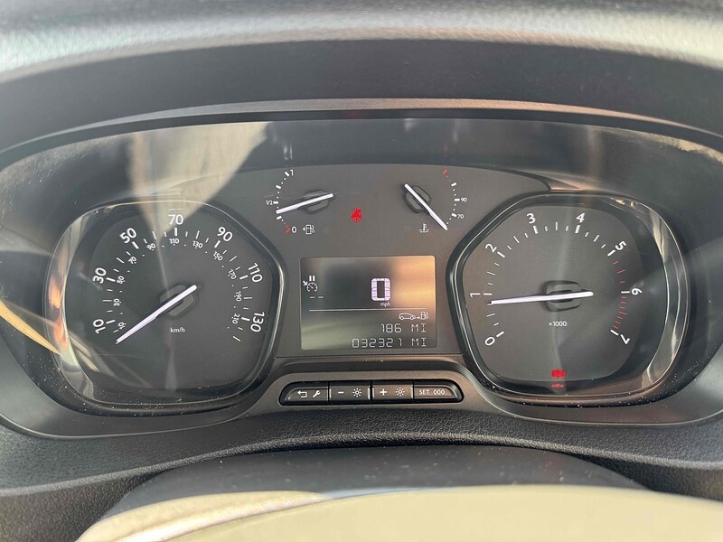 Vehicle 33
