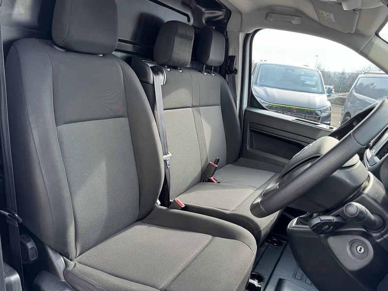 Used Vauxhall Vivaro 2023 for sale - 77968038: Photo 7