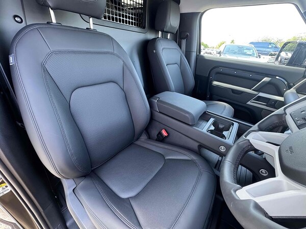Used Land Rover Defender 90 2024 for sale - 75995764: Photo 22
