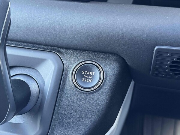 Used Land Rover Defender 90 2024 for sale - 75995764: Photo 39