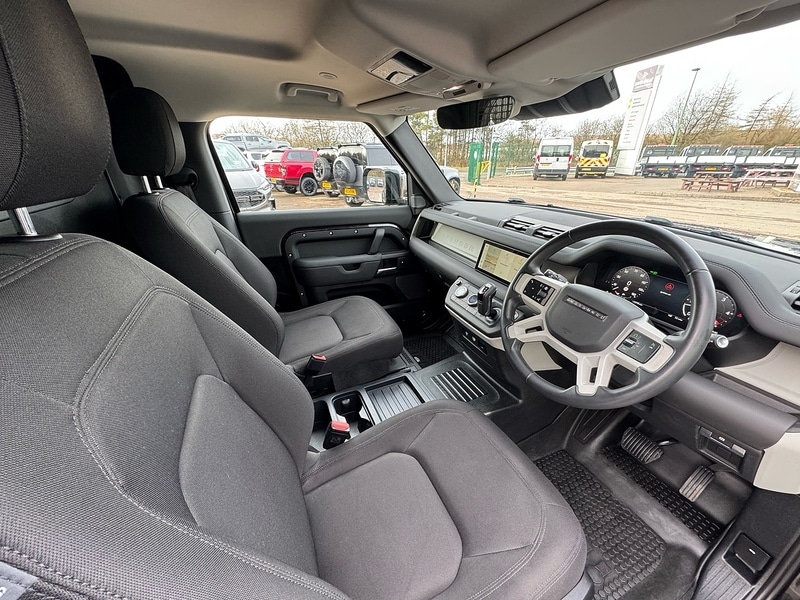 Used Land Rover Defender 2024 for sale - 77579549: Photo 11