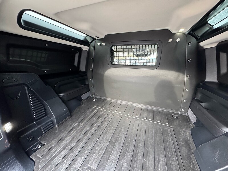 Used Land Rover Defender 2024 for sale - 77579549: Photo 16