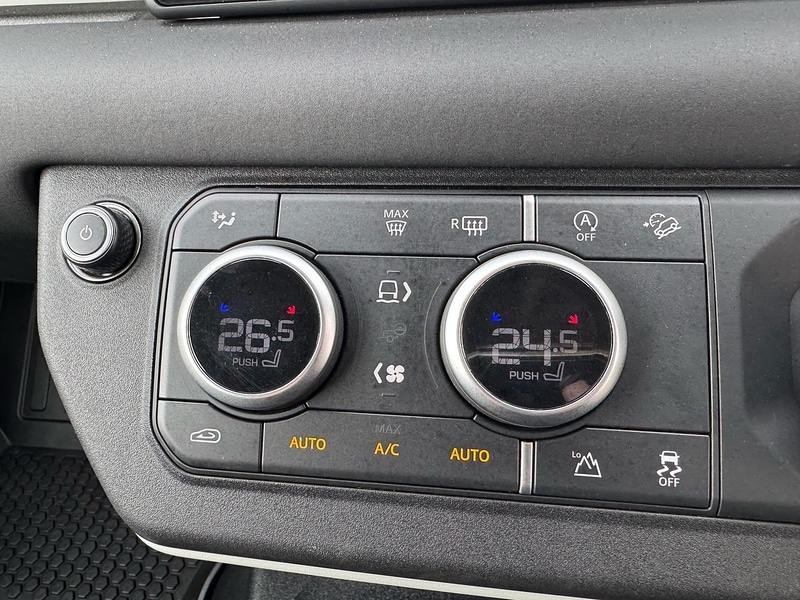 Used Land Rover Defender 2024 for sale - 77579549: Photo 32