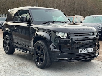 Used Land Rover Defender 2024 for sale - 77579549: Photo