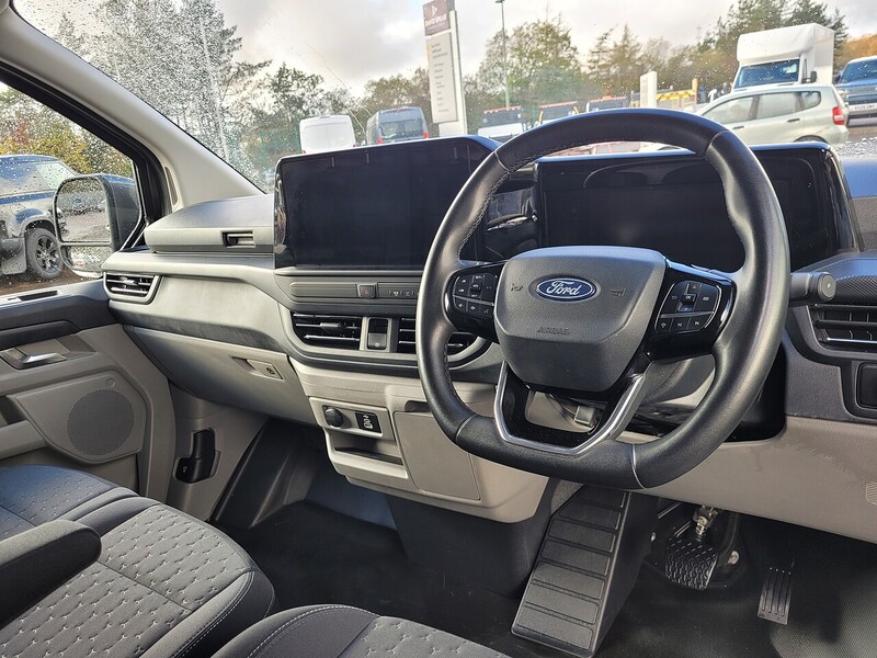 Used Ford Transit Custom 2024 for sale - 76559578: Photo 2