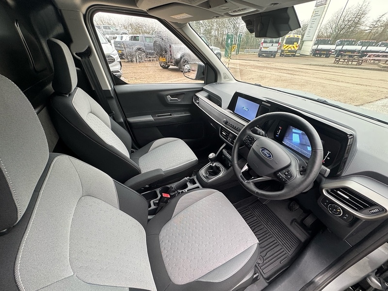 Used Ford Transit Courier 2024 for sale - 77663418: Photo 10