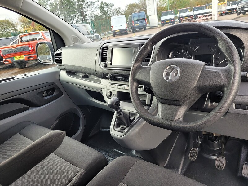 Used Vauxhall Vivaro 2022 for sale - 76407112: Photo 2