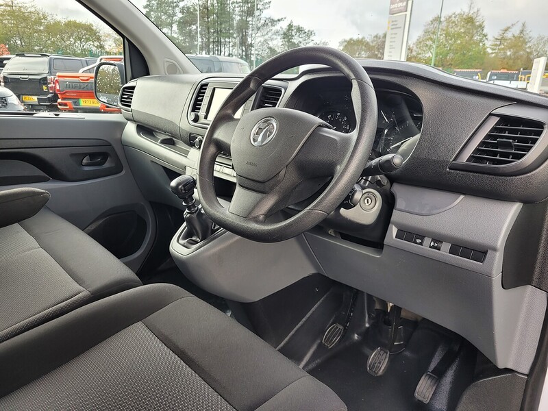 Used Vauxhall Vivaro 2022 for sale - 76407112: Photo 37