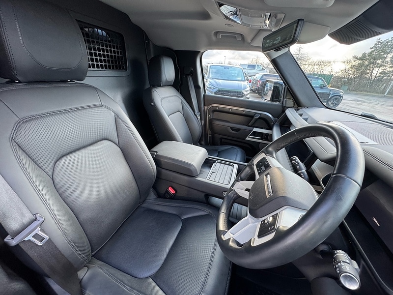 Used Land Rover Defender 110 2024 for sale - 77356826: Photo 24