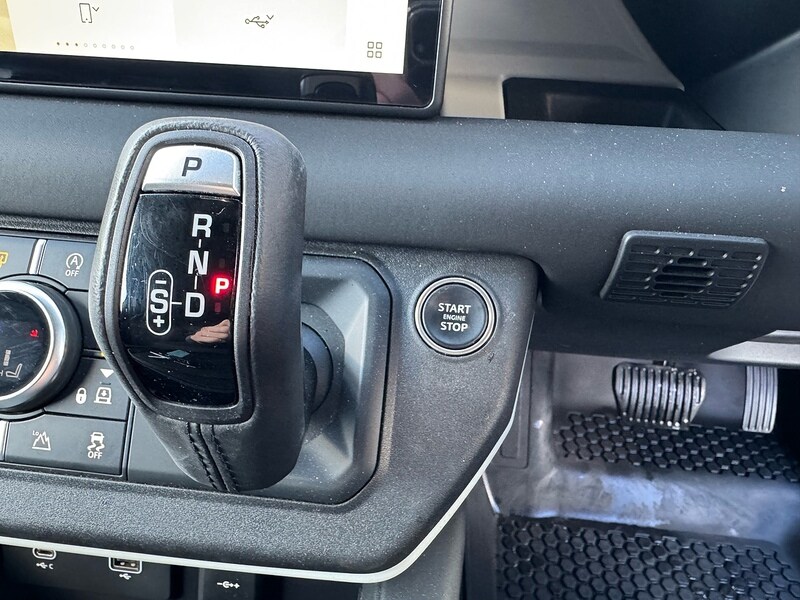 Used Land Rover Defender 110 2024 for sale - 77356826: Photo 32