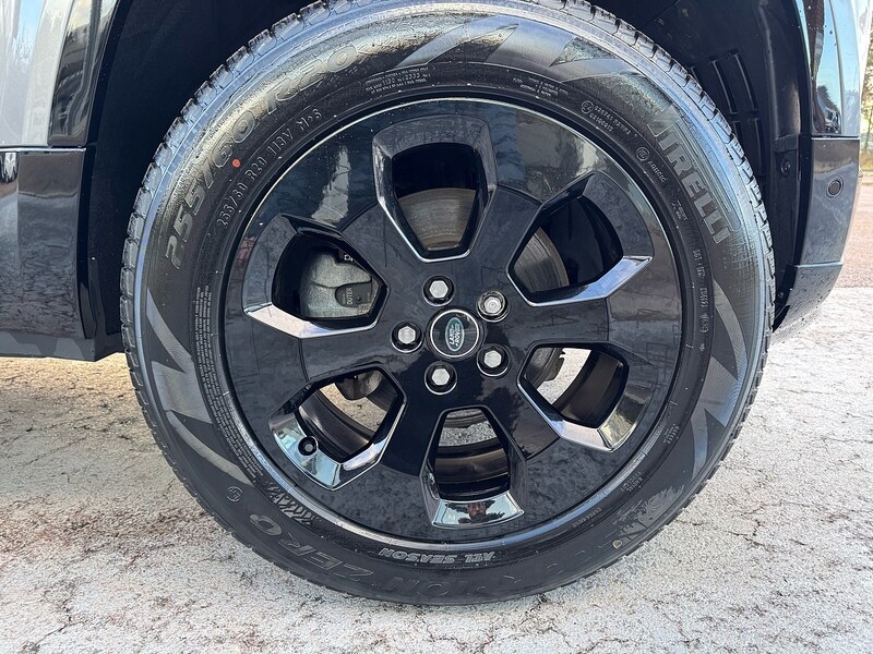 Used Land Rover Defender 110 2024 for sale - 77356826: Photo 36