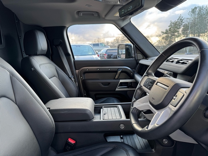 Used Land Rover Defender 110 2024 for sale - 77356826: Photo 6