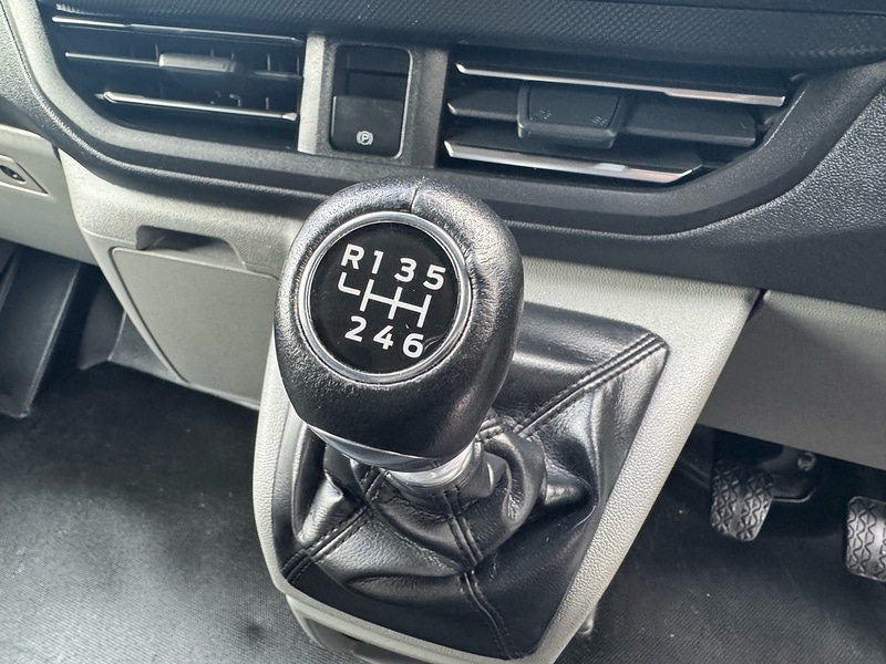 Used Ford Transit Custom 2024 for sale - 76863572: Photo 11