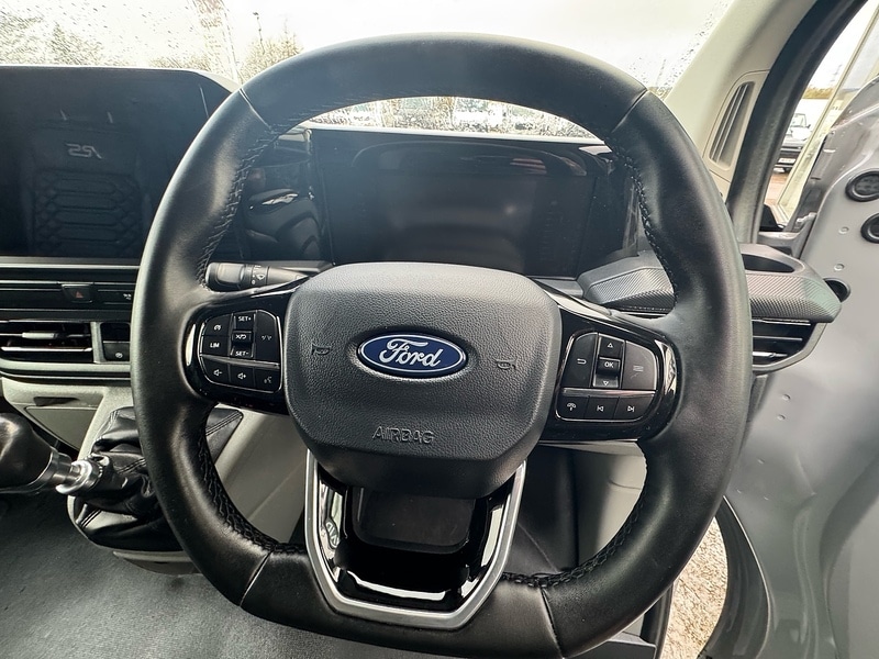 Used Ford Transit Custom 2024 for sale - 76863572: Photo 21