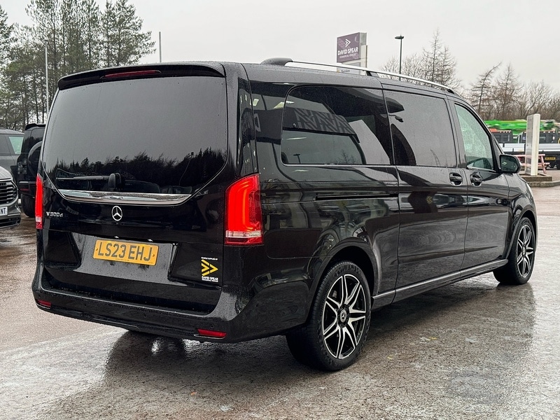 Used Mercedes-Benz V-Class 2023 for sale - 76986553: Photo 2