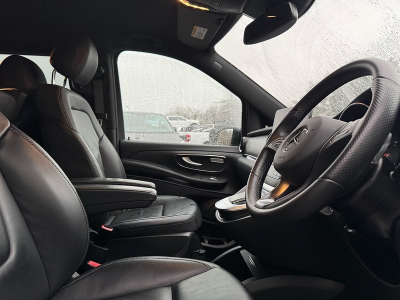 Used Mercedes-Benz V-Class 2023 for sale - 76986553: Photo 6