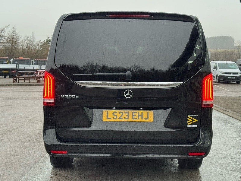 Used Mercedes-Benz V-Class 2023 for sale - 76986553: Photo 9