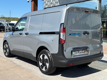Used Ford Transit Courier 2025 for sale - 78443971: Photo