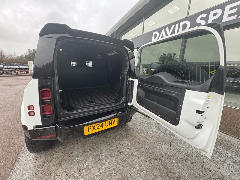 Used Land Rover Defender 2024 for sale - 77288702: Photo 12