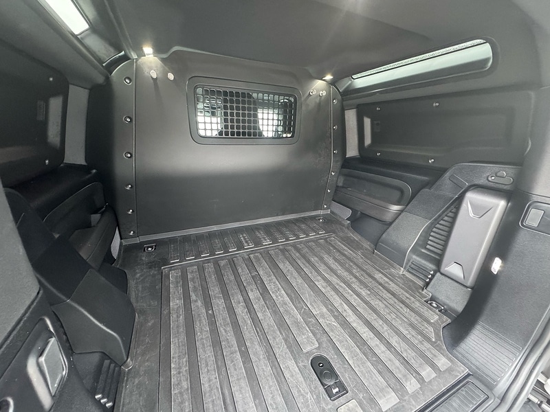 Used Land Rover Defender 2024 for sale - 77288702: Photo 24