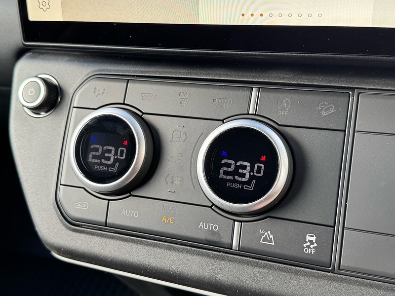 Used Land Rover Defender 90 2025 for sale - 76896500: Photo 17