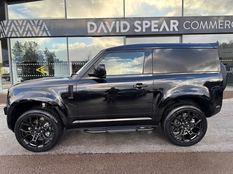 Used Land Rover Defender 90 2025 for sale - 76896500: Photo 18