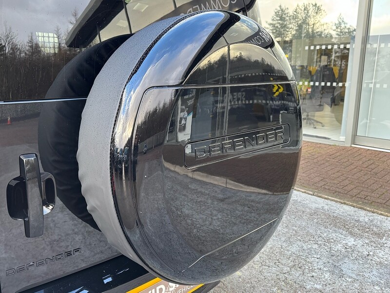 Used Land Rover Defender 90 2025 for sale - 76896500: Photo 28