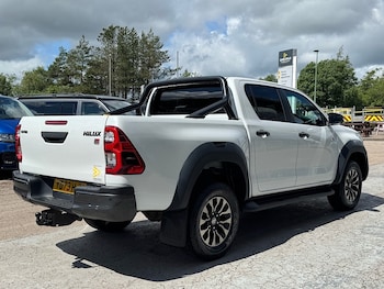 Used Toyota Hilux 2023 for sale - 78815162: Photo