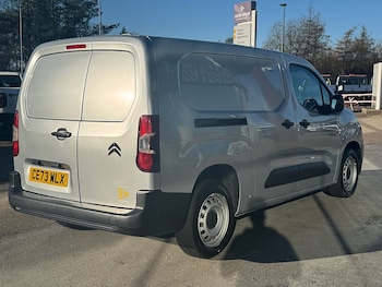 Used Citroen Berlingo 2023 for sale - 76599943: Photo