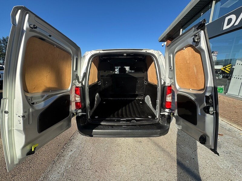 Used Citroen Berlingo 2023 for sale - 76599943: Photo 9