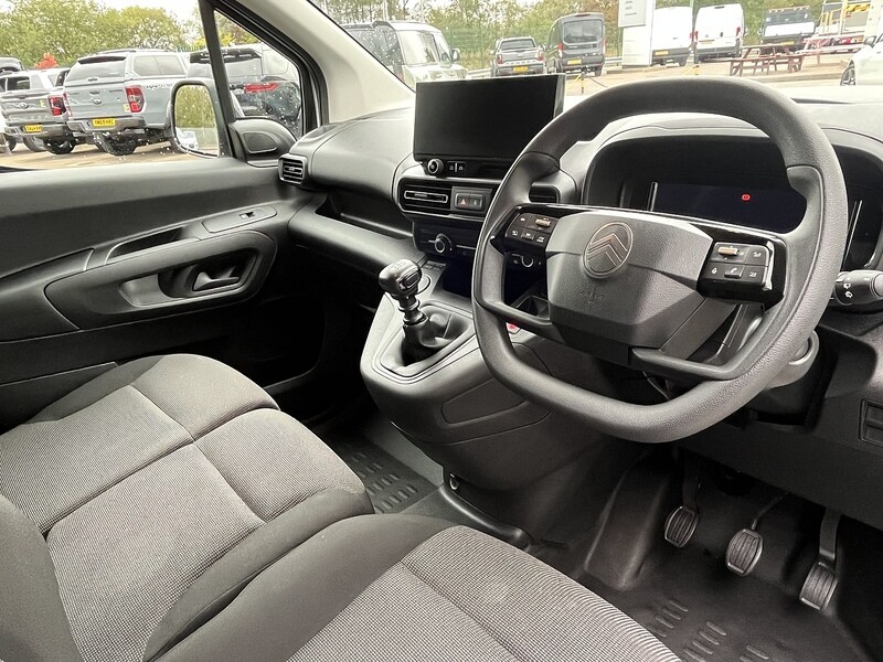 Used Citroen Berlingo 2024 for sale - 76193902: Photo 2