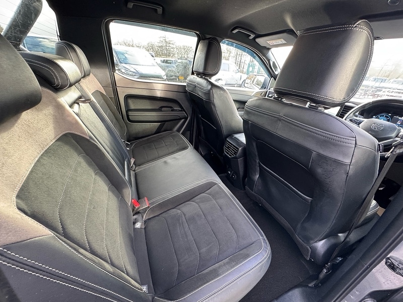 Used Volkswagen Amarok 2024 for sale - 77622037: Photo 10