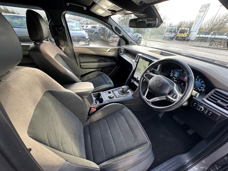 Used Volkswagen Amarok 2024 for sale - 77622037: Photo 21