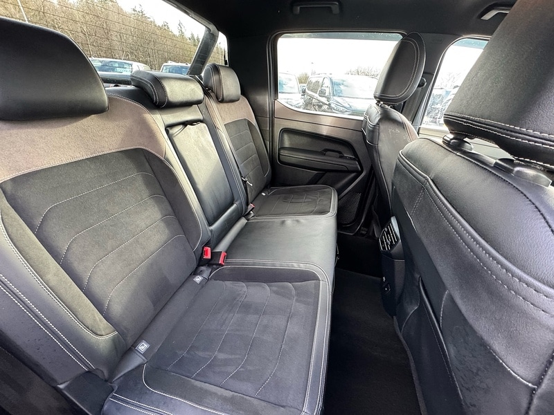 Used Volkswagen Amarok 2024 for sale - 77622037: Photo 30