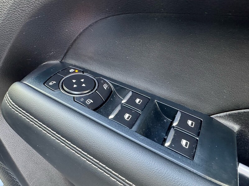 Used Volkswagen Amarok 2024 for sale - 77622037: Photo 36