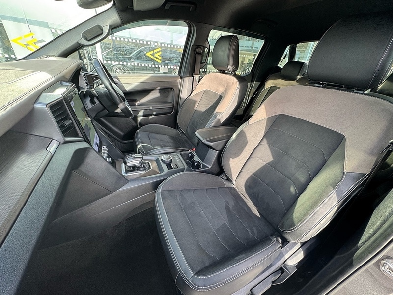 Used Volkswagen Amarok 2024 for sale - 77622037: Photo 8