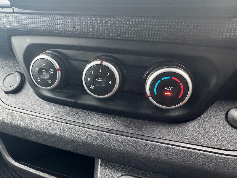 Used Renault Trafic 2023 for sale - 78065078: Photo 18